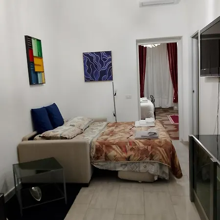 Апартаменты Downtown & Universita 2 Stanze Letto